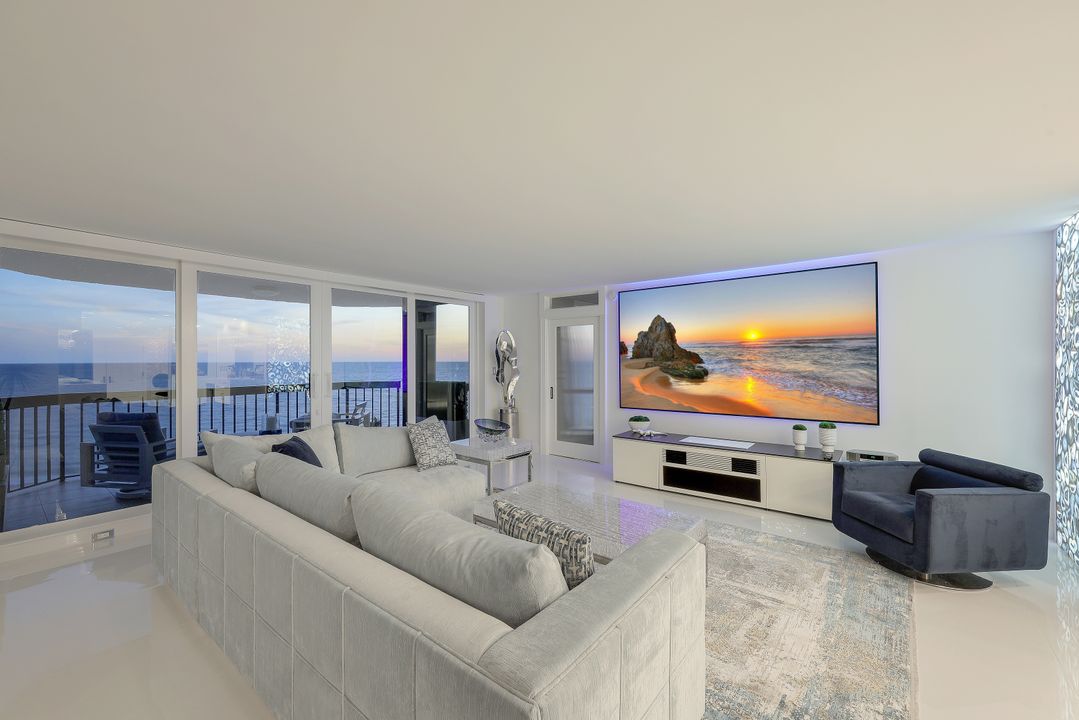 4551 Gulf Shore Blvd N #1003, Naples, FL 34103