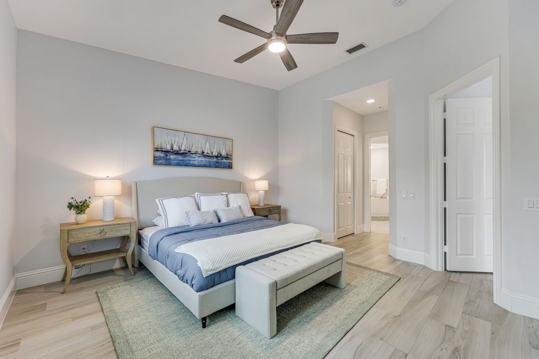 831 Sailaway Ln #202, Naples, FL 34108