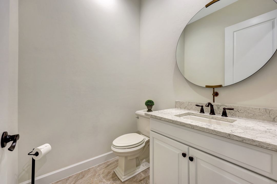 3181 Olympia Ln, Naples, FL 34114