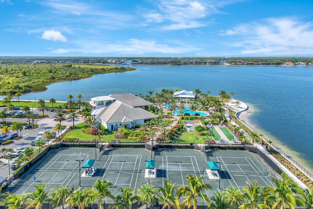 12240 Canal Grande Dr, Fort Myers, FL 33913