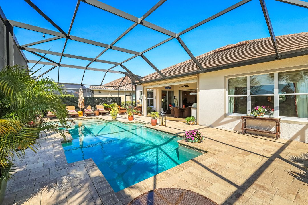 9327 Marble Stone Dr, Naples, FL 34120