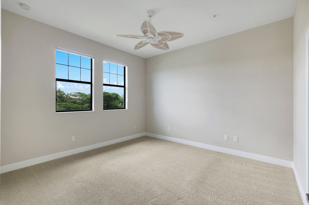 15114 Palmer Lake Cir #203, Naples, FL 34109