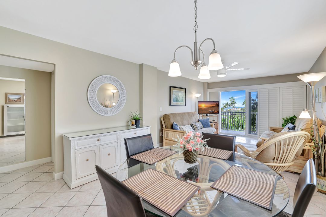 1300 Gulf Shore Blvd N #410, Naples, FL 34102