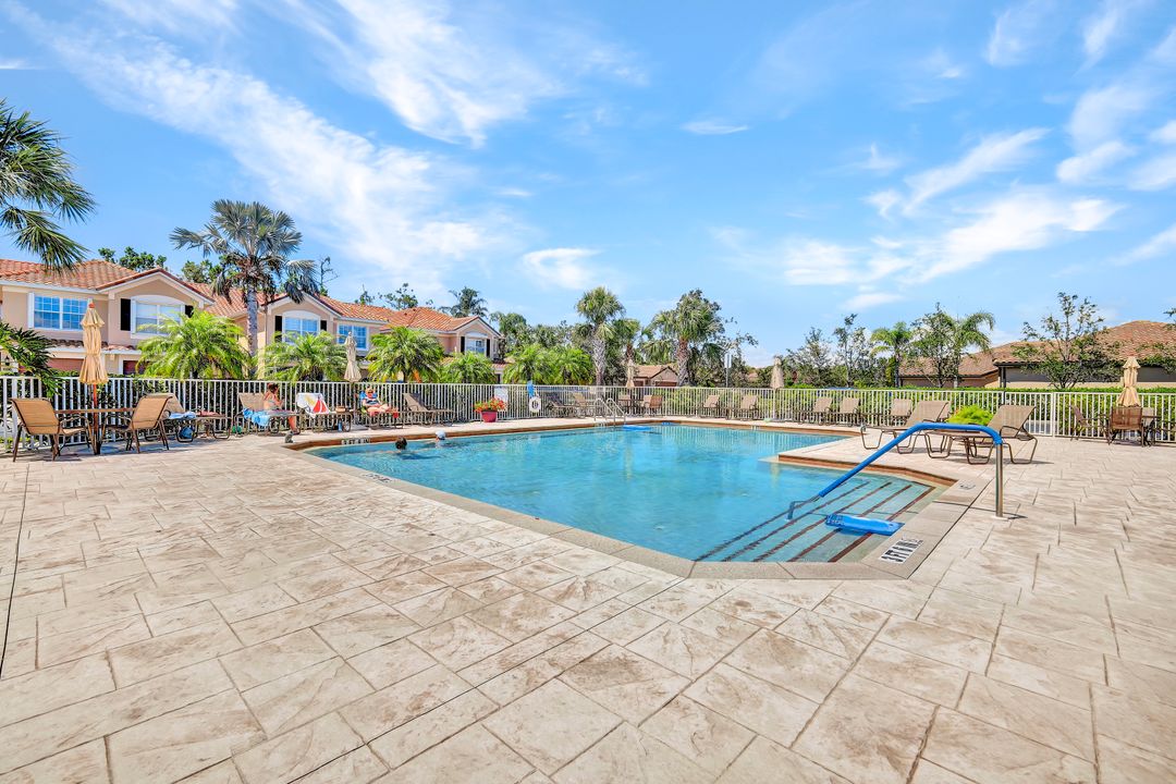 9079 Triangle Palms Ln, Fort Myers, FL 33913