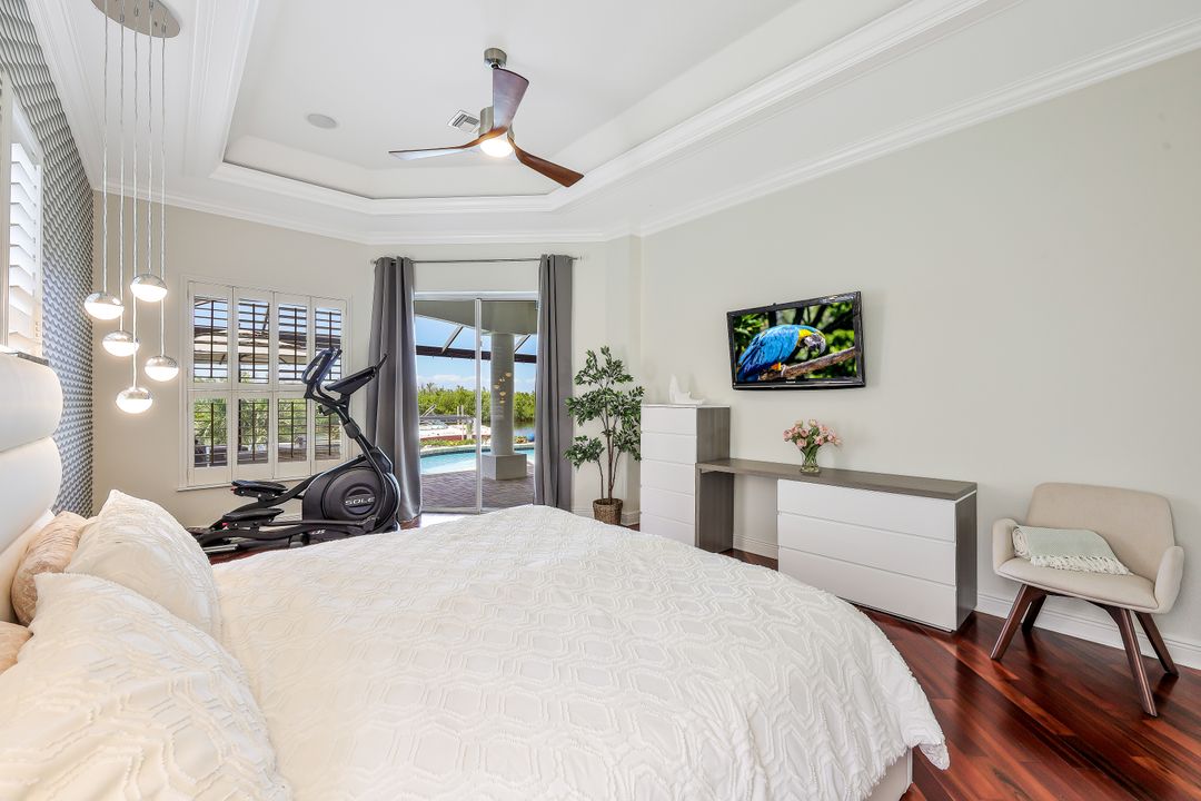 3724 Surfside Blvd, Cape Coral, FL 33914