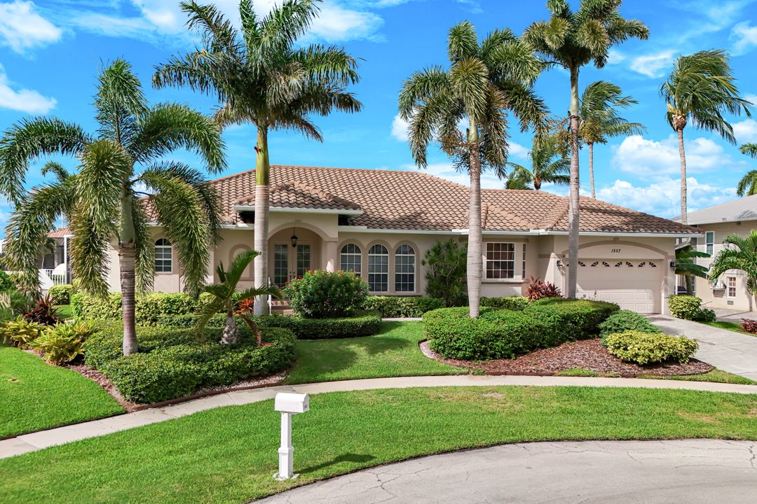 1557 Kingston Ct, Marco Island, FL 34145