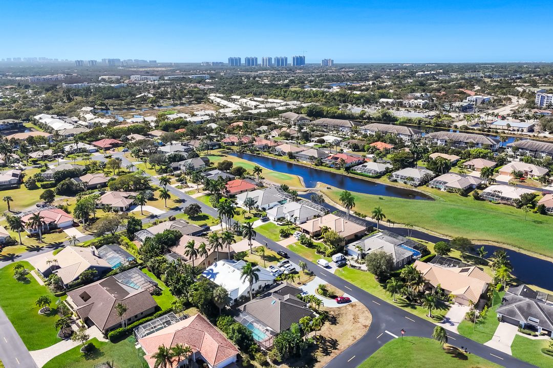 28501 Sombrero Dr, Bonita Springs, FL 34135