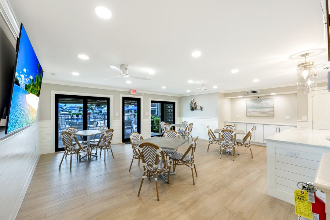3200 Gulf Shore Blvd N #112, Naples, FL 34103