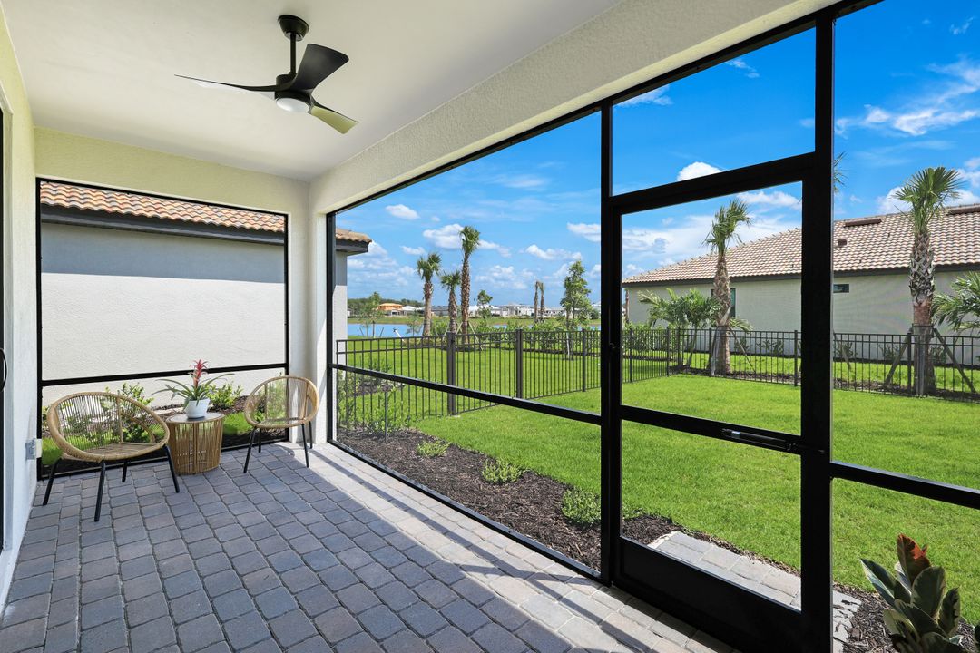 19239 Gentry Pl, Estero, FL 33928