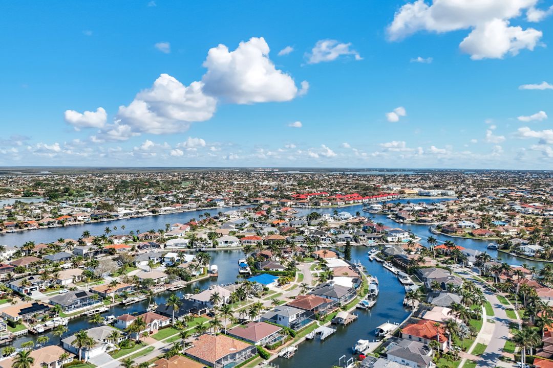 316 Waterleaf Ct, Marco Island, FL 34145