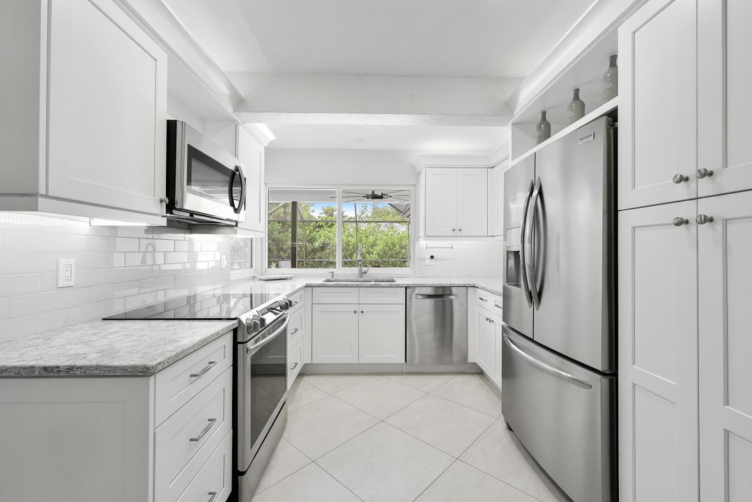 9949 Winchester Wood, Naples, FL 34109