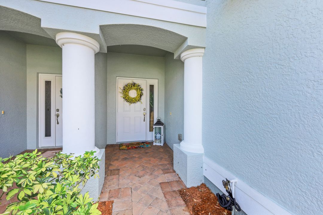 14762 Sutherland Ave, Naples, FL 34119