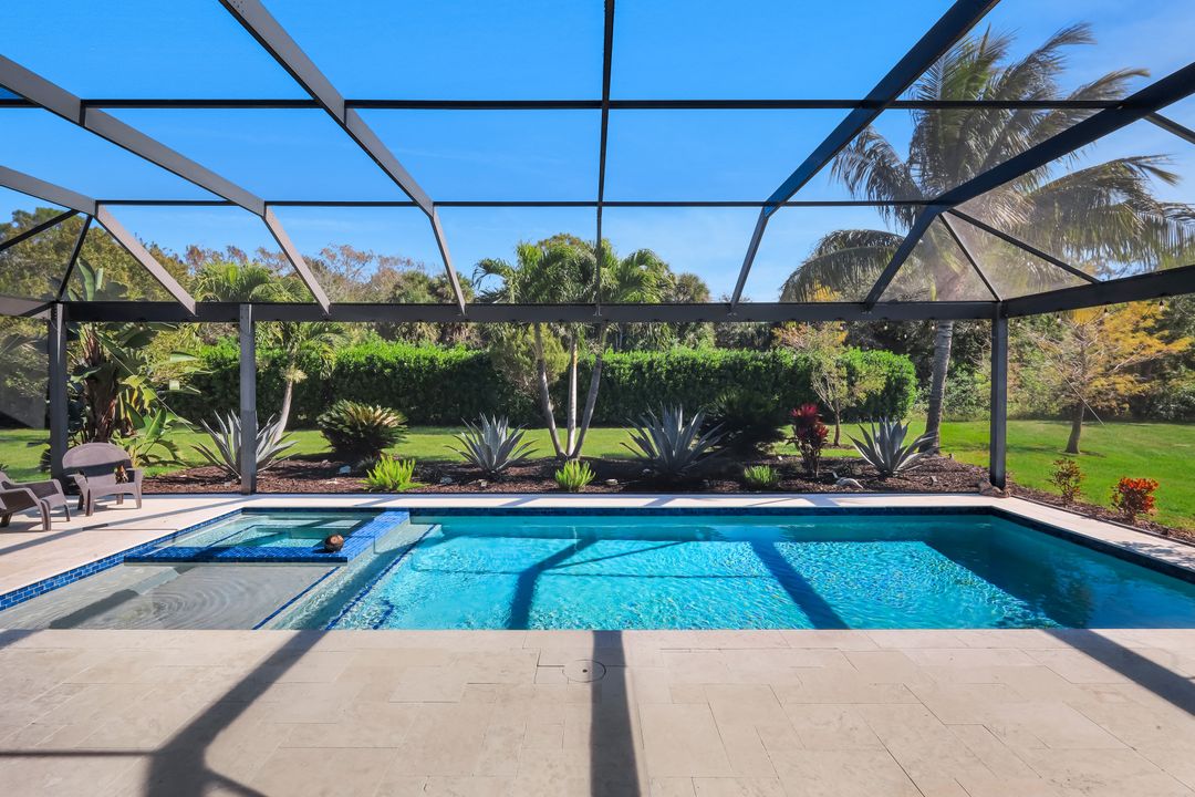 2302 Grenadines Way, Naples, FL