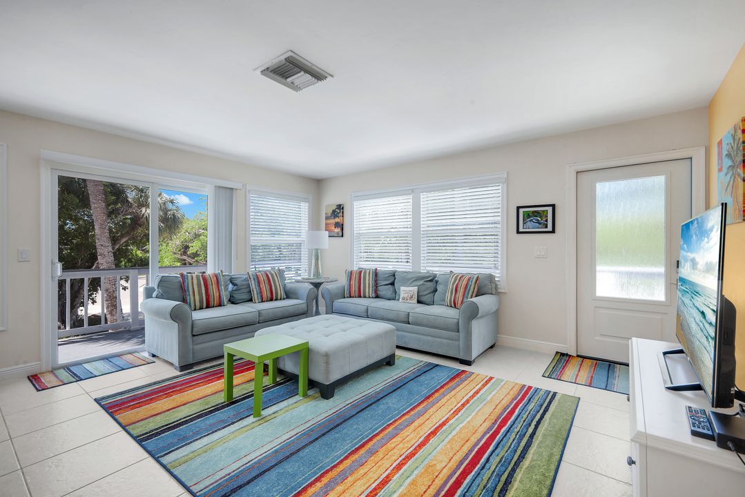 6126 Castaways Ln, Sanibel, FL 33957