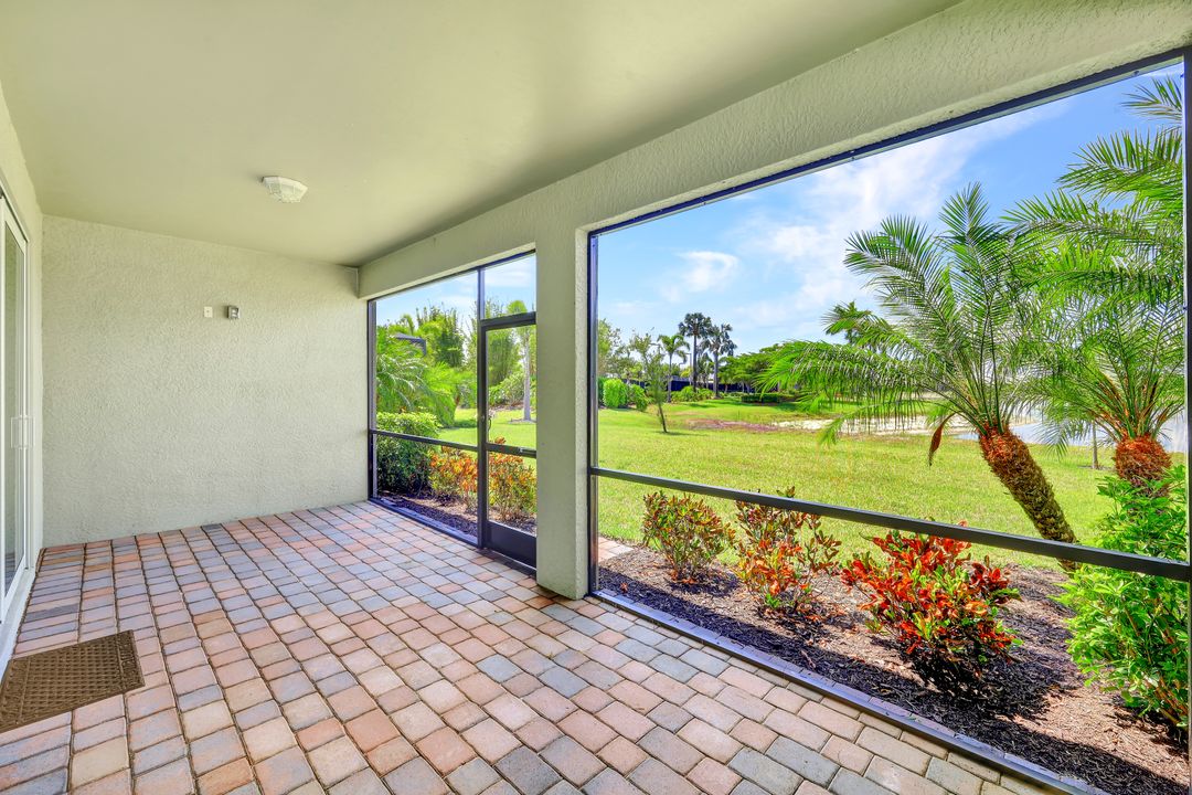 14704 Kelson Cir, Naples, FL 34114