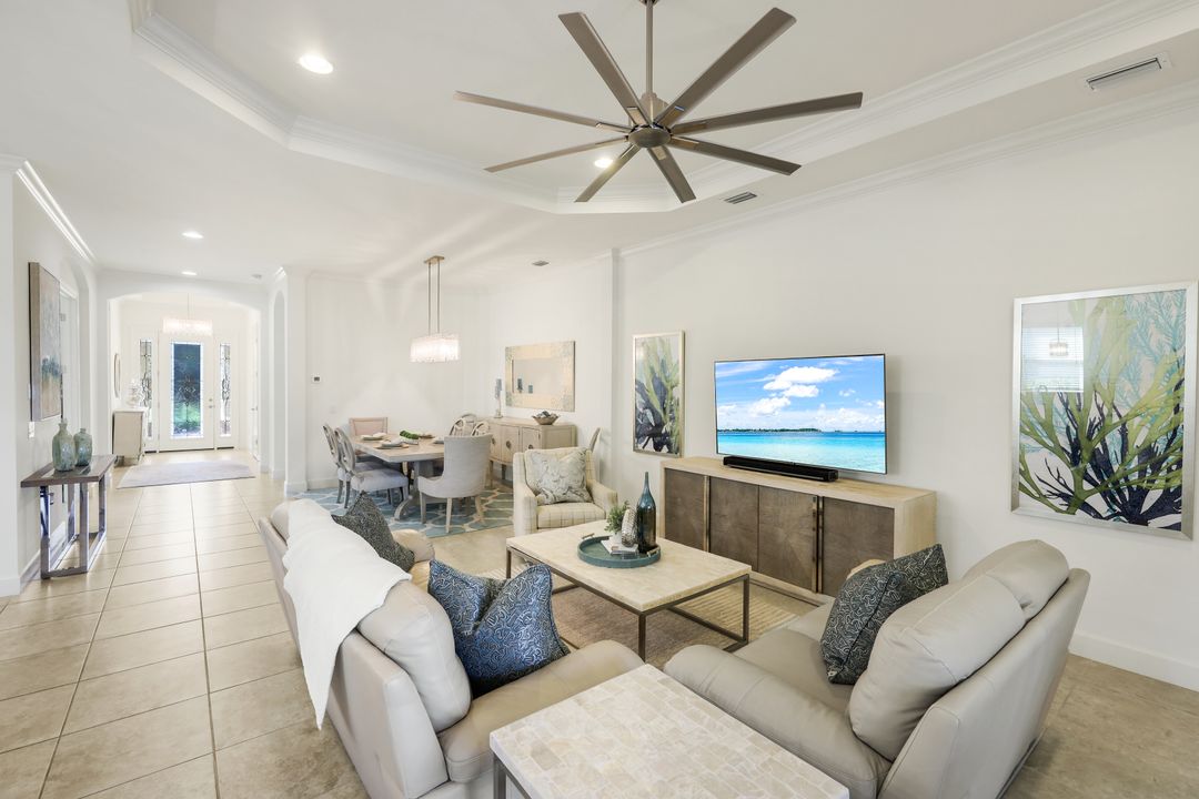 9539 Campanile Cir, Naples, FL 34114