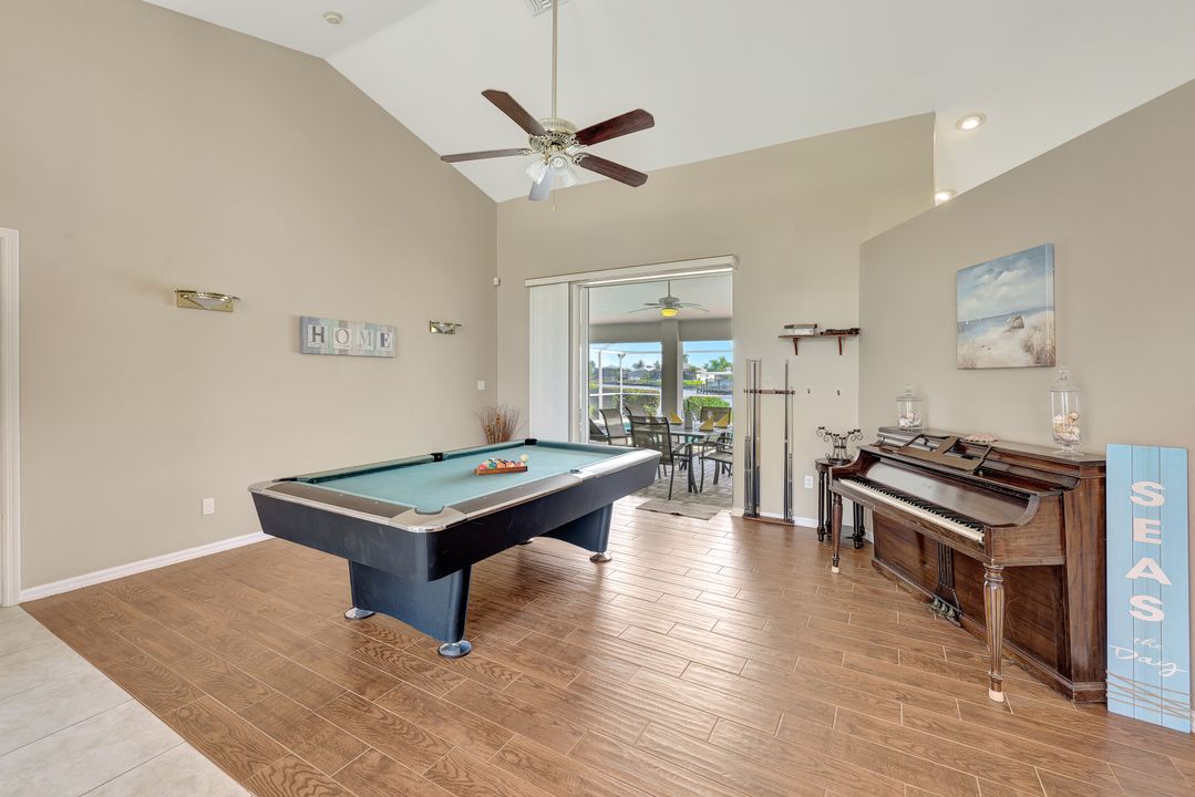 2137 SE 19th Ave, Cape Coral, FL 33990