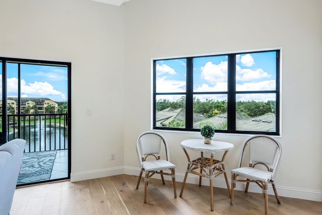 195 Vintage Cir #403, Naples, FL 34119