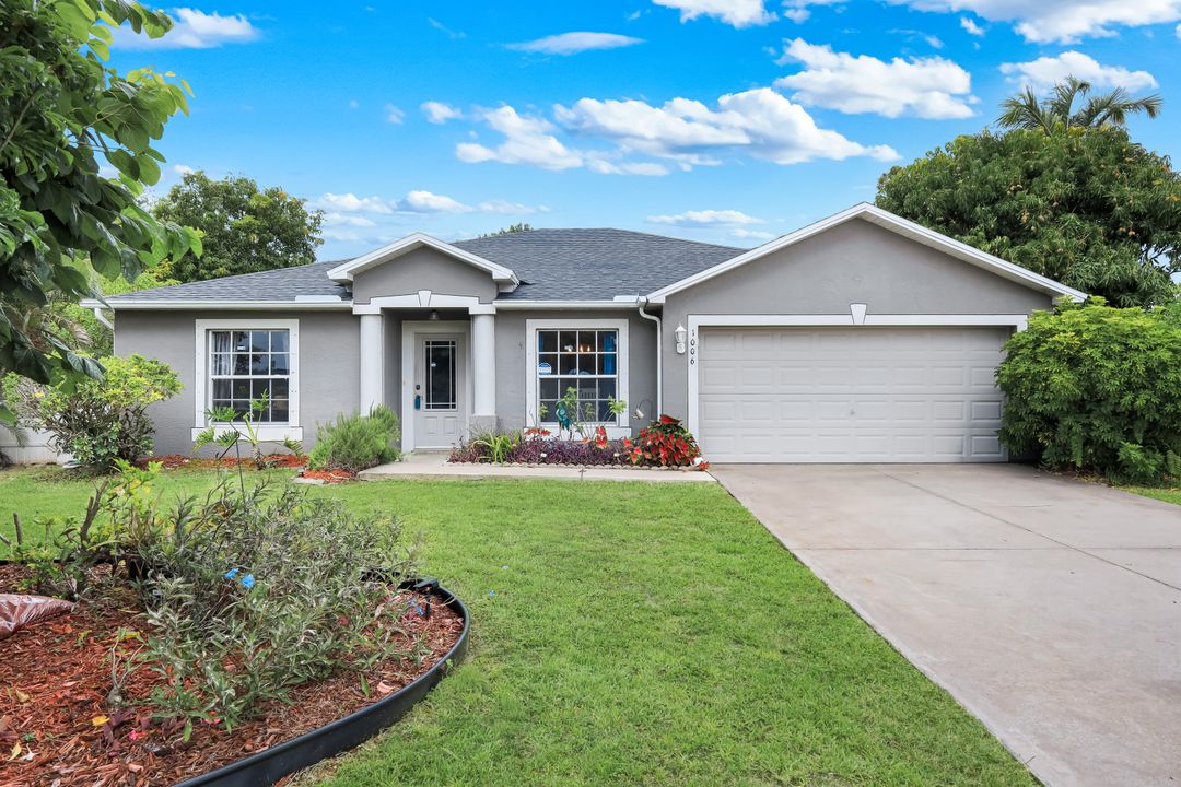 1006 SW 9th Ave, Cape Coral, FL 33991