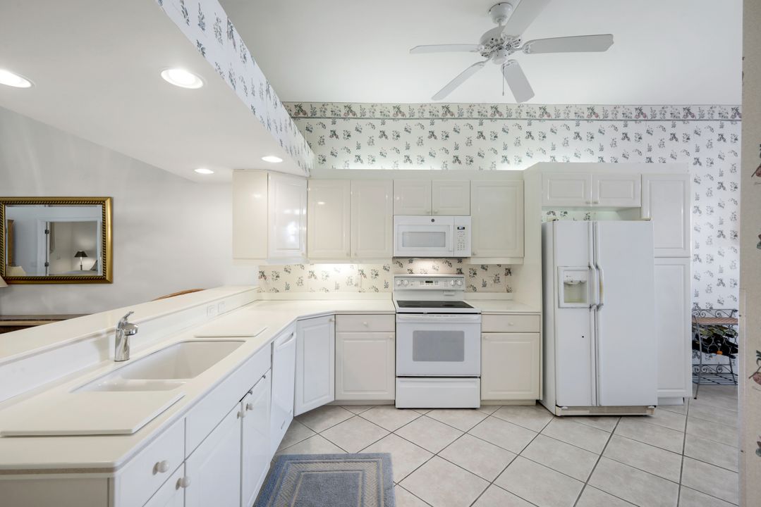 2036 Cascades Dr #7, Naples, FL 34112