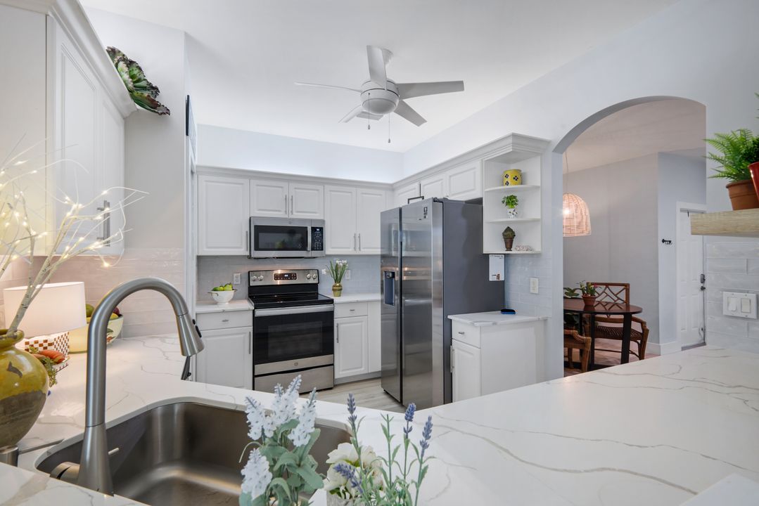 1335 Charleston Square Dr #6-101, Naples, FL 34110