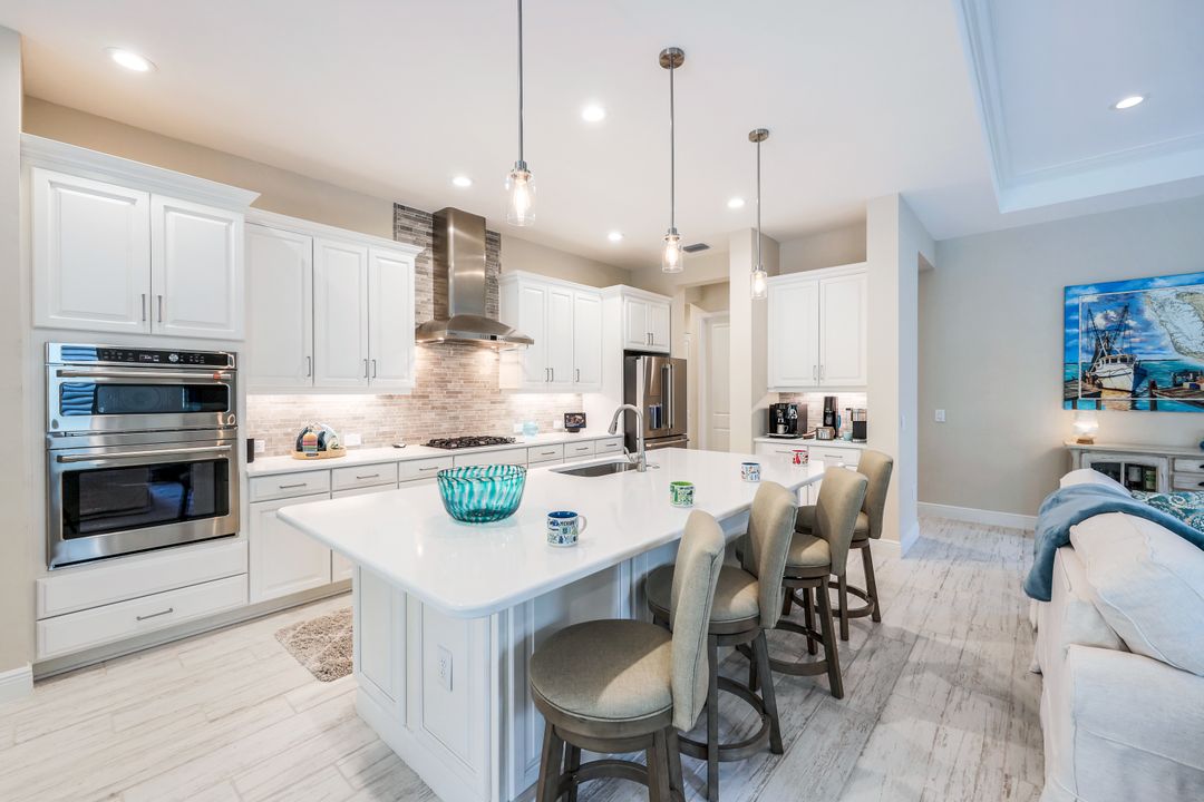 13749 Woodhaven Cir, Fort Myers, FL 33905