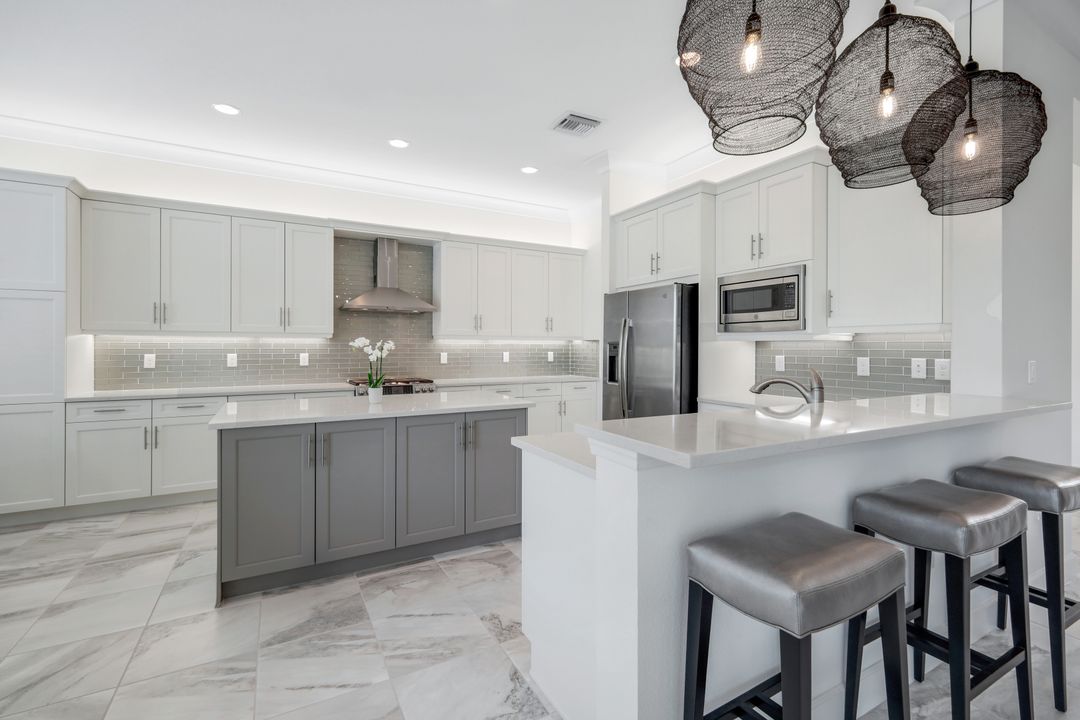28616 Wharton Dr, Bonita Springs, FL 34135