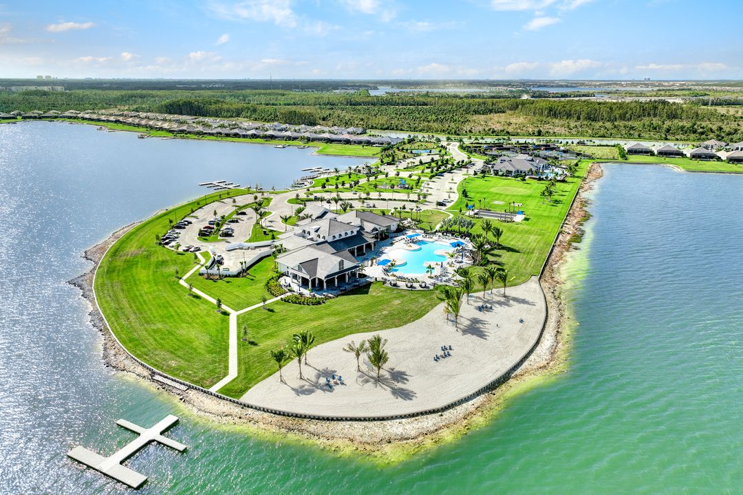 19184 Aqua Shore Dr, Fort Myers, FL 33913