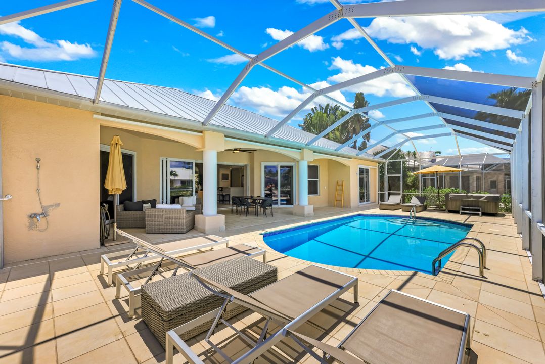 3710 SE 18th Pl, Cape Coral, FL 33904