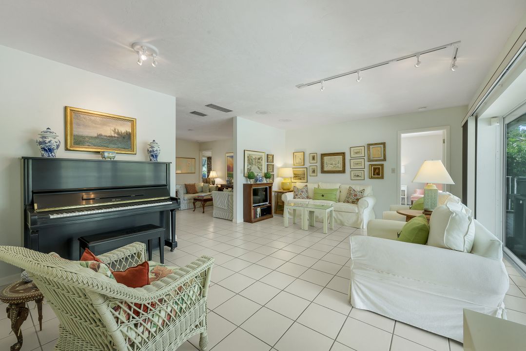 1839 Imperial Golf Course Blvd, Naples, FL 34110