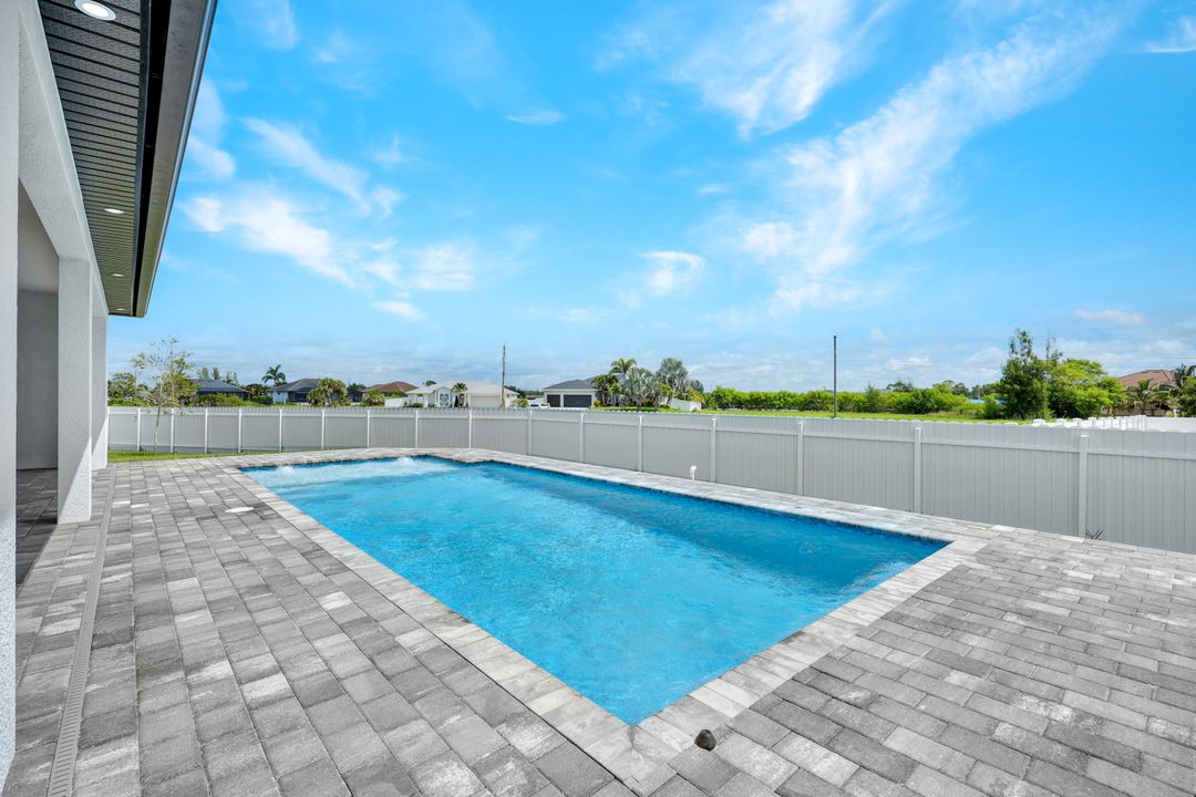 1639 NW 33rd Ave, Cape Coral, FL 33993