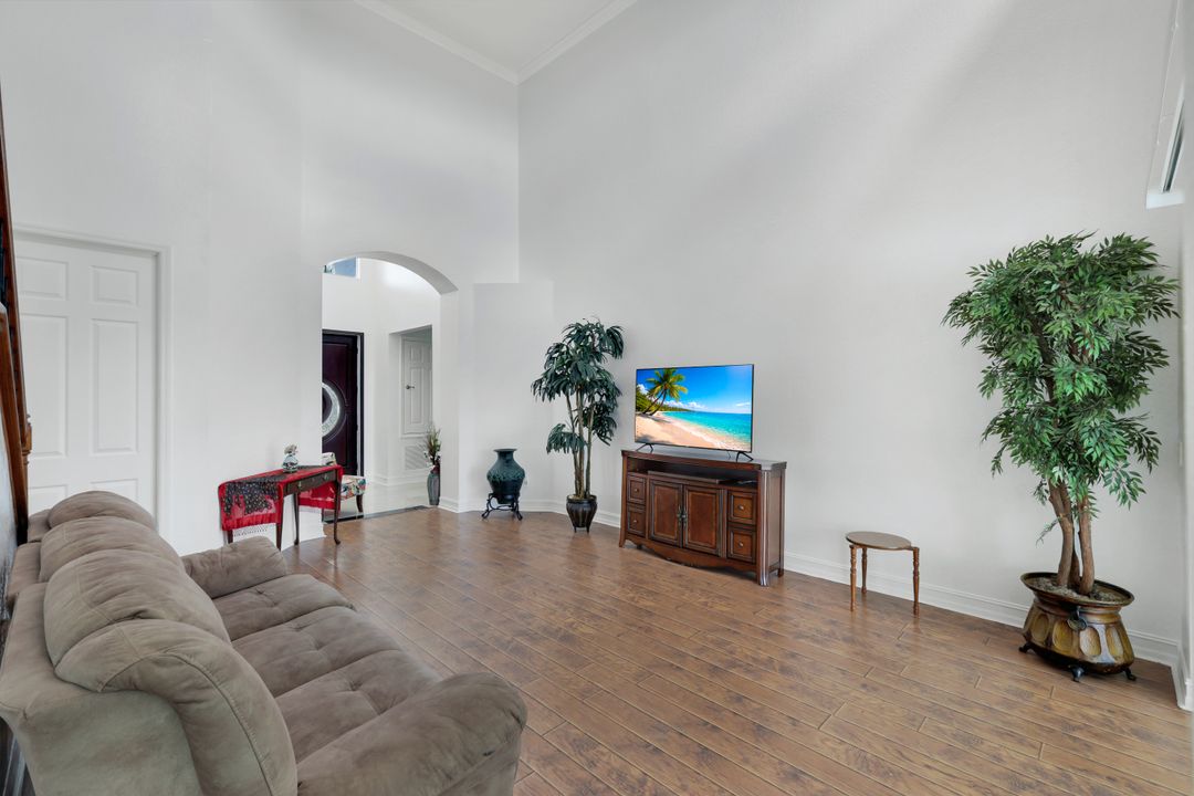 3101 SW 26th Pl, Cape Coral, FL 33914