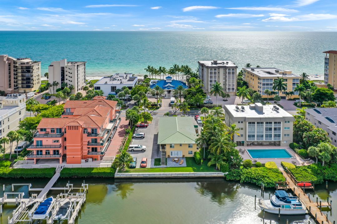 275 Indies Way #1503, Naples, FL 34110