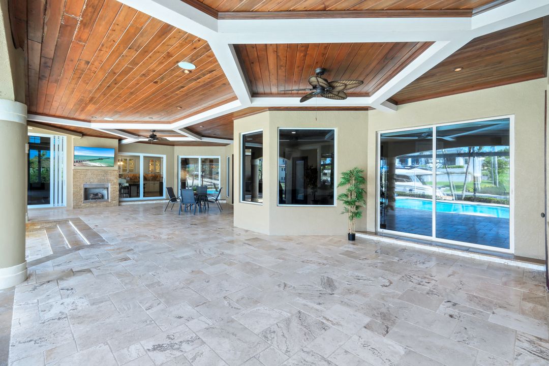 1658 McIlvaine Ct, Marco Island, FL 34145