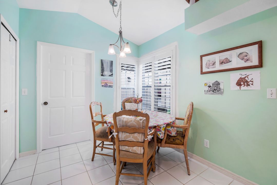 7713 Ahoy Ave, Naples, FL 34109