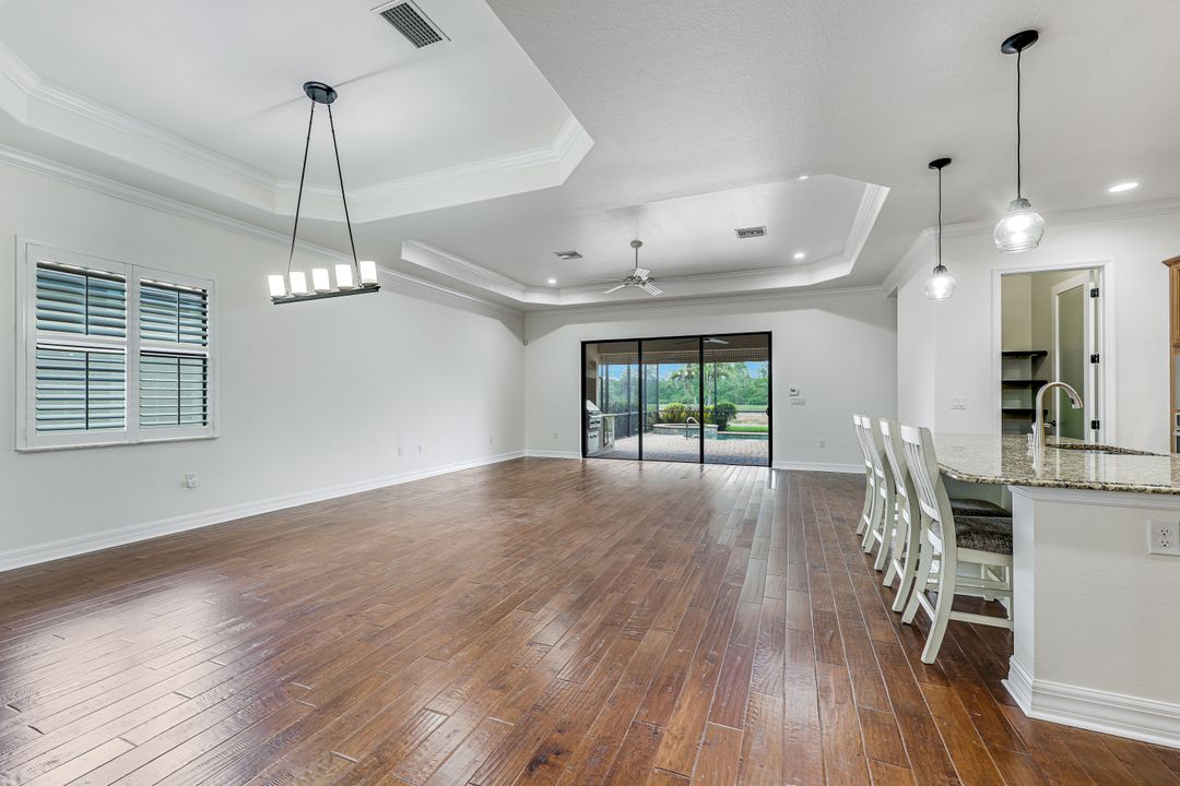 12643 Kinross Ln, Naples, FL 34120