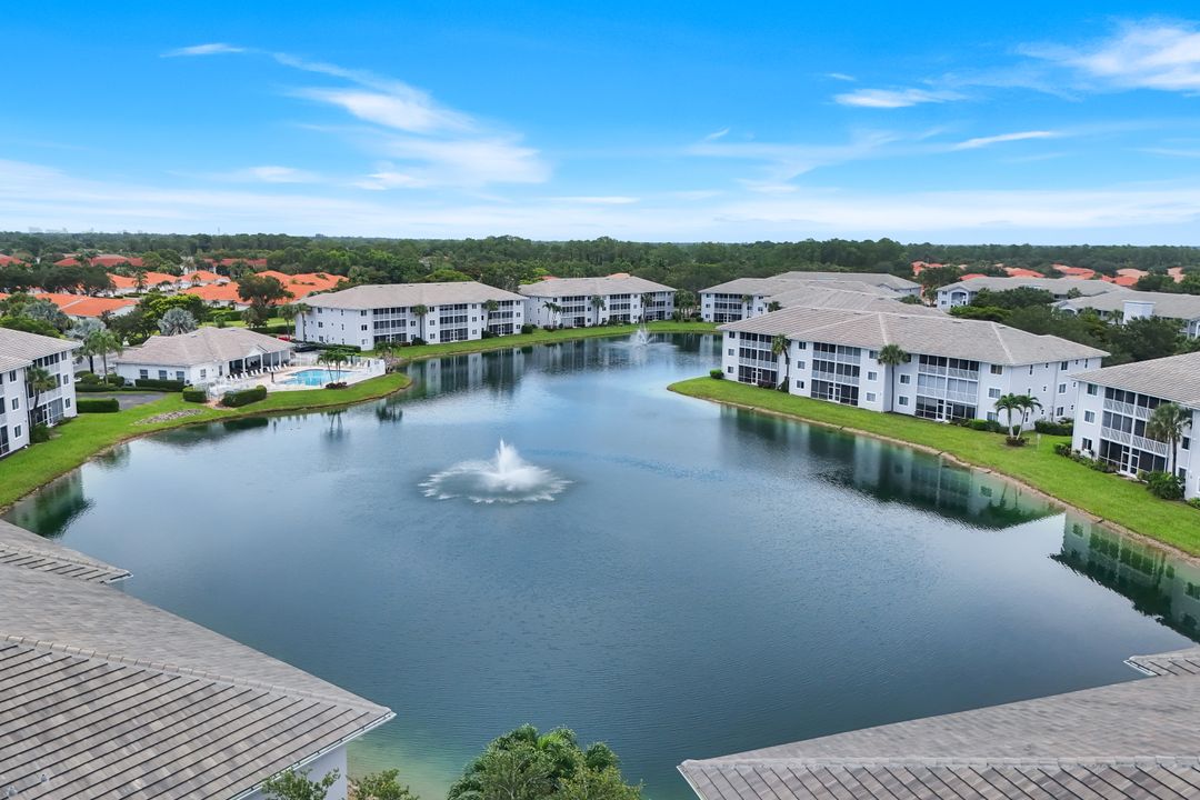 7822 Great Heron Way #201, Naples, FL 34104