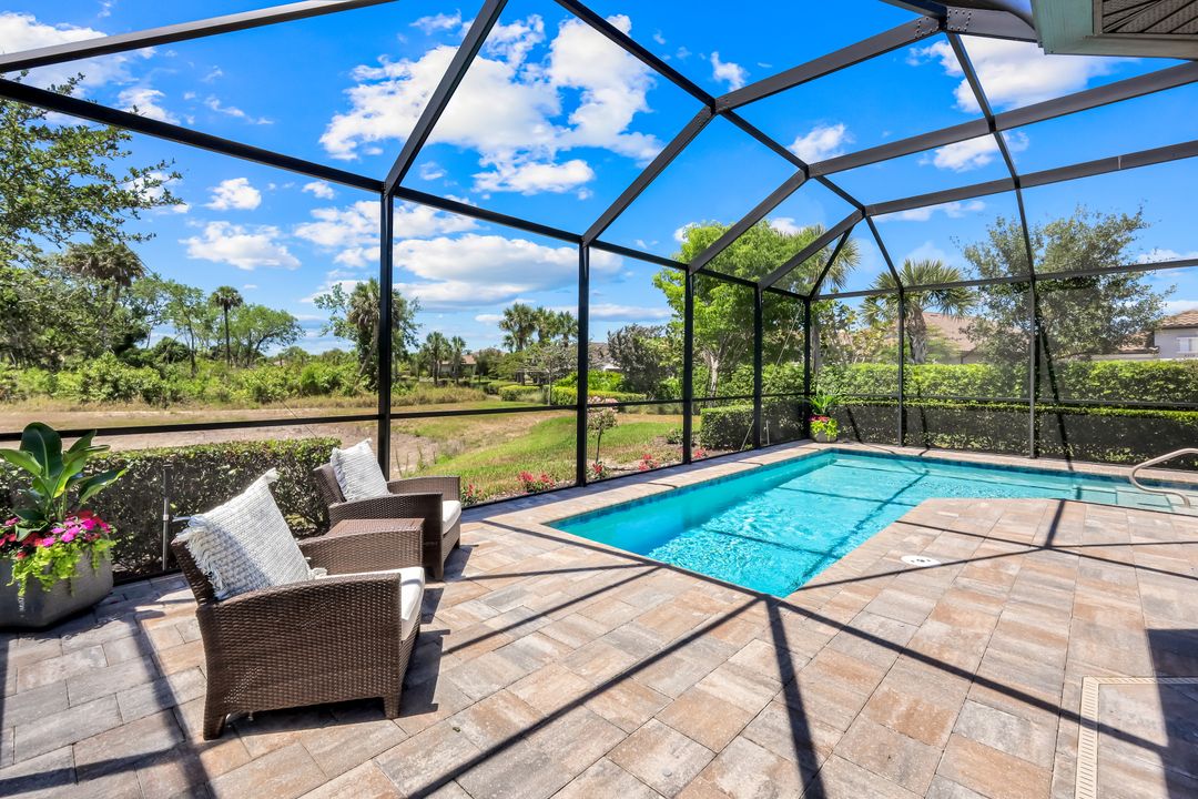 8396 Promoso Ct, Naples, FL 34114