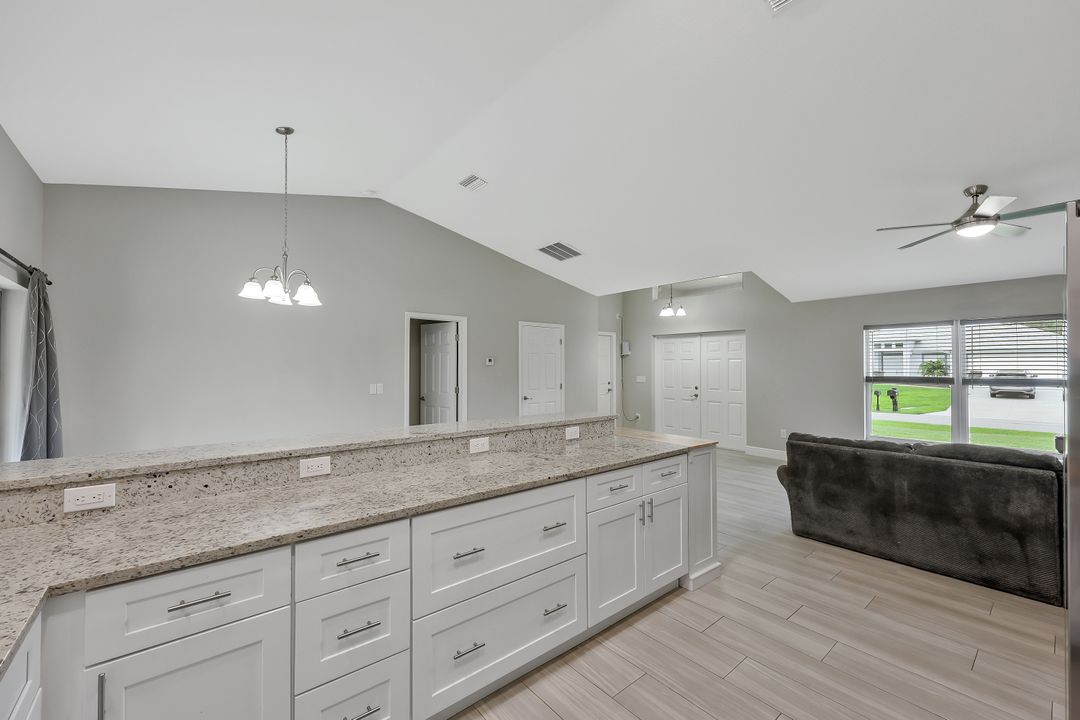 1417 Acacia Ave, Lehigh Acres, FL 33972