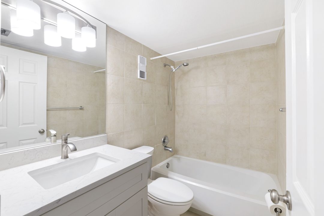 1508 Mainsail Dr, Naples, FL 34114