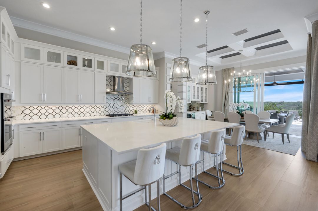 8931 Nevis Wy, Naples, FL 34112