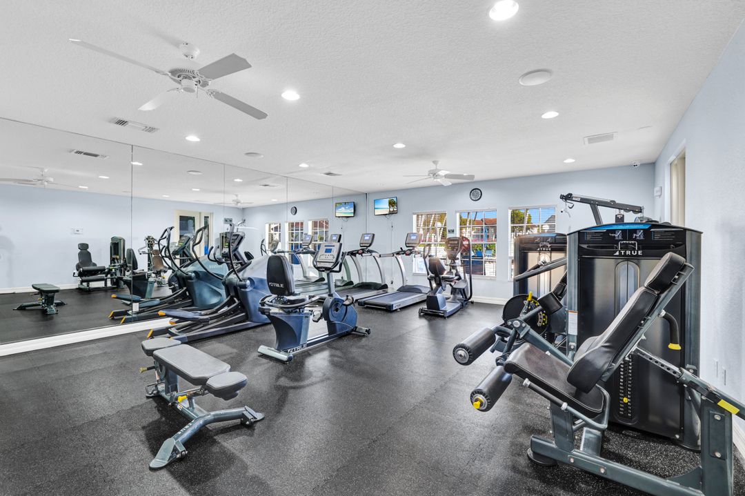 4625 St Croix Ln #1118, Naples, FL 34109