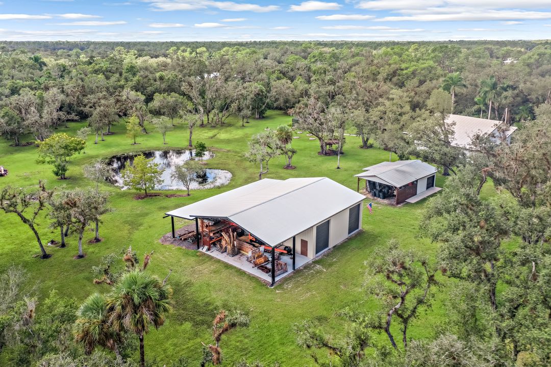 18850 S River Rd, Alva, FL 33920