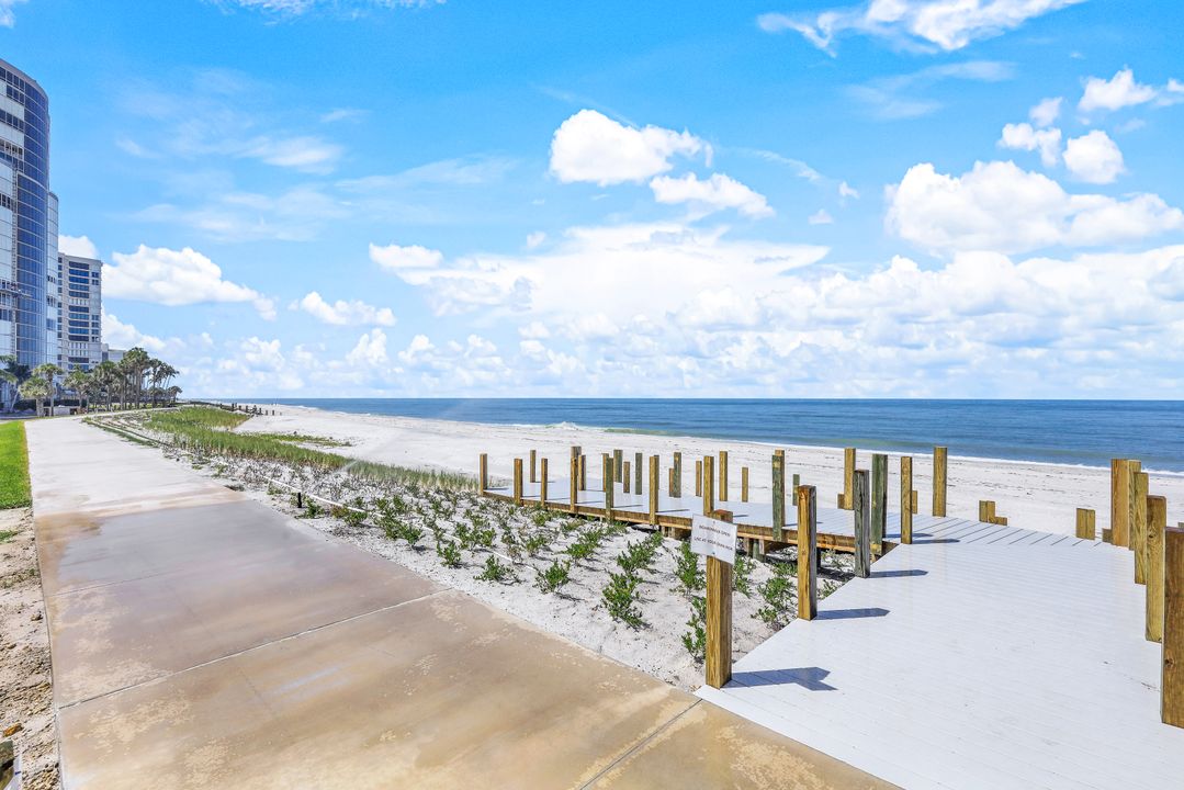 4551 Gulf Shore Blvd N  #301, Naples, FL 34103