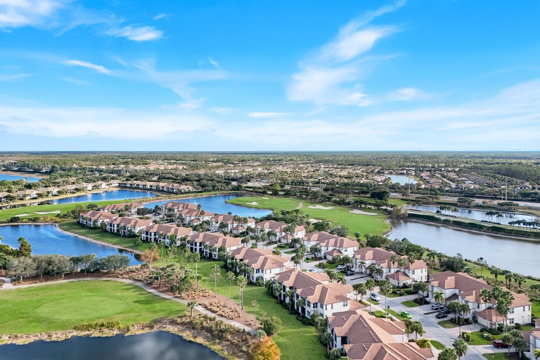 9201 Quartz Ln #202, Naples, FL 34120