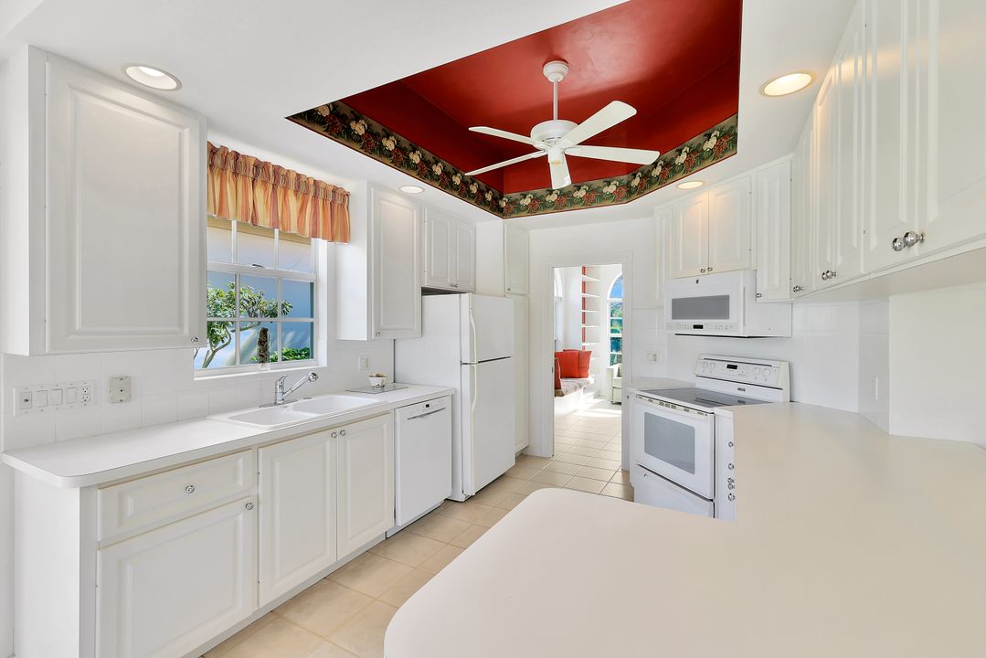 4917 San Pablo Ct, Naples, FL 34109