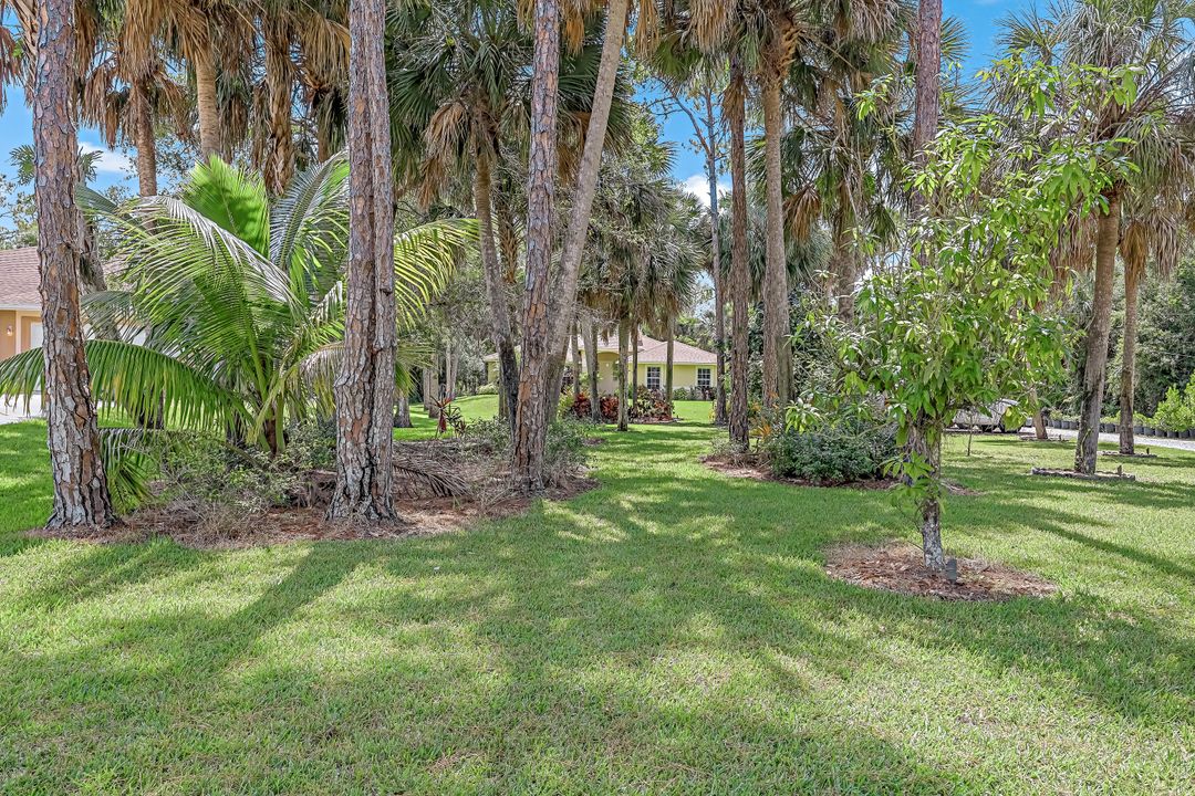 111 2nd St SE, Naples, FL 34117