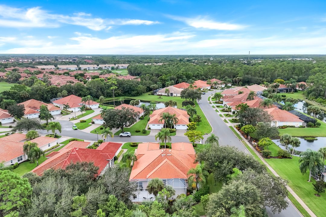 5867 Northridge Dr, Naples, FL 34110