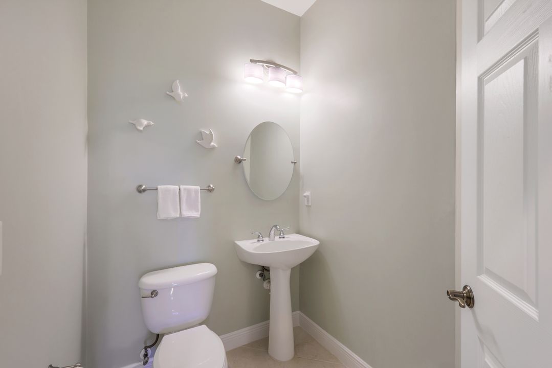 5600 Chelsey Ln #201, Fort Myers, FL 33912