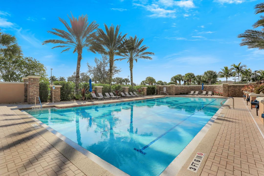 9508 Ironstone Terrace #201, Naples, FL 34120